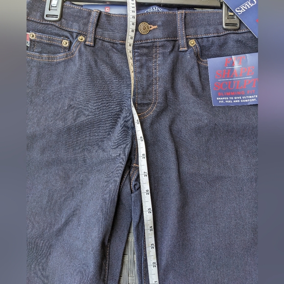 Jeans - Picture 2 of 6